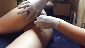 啦啦队队员莱利雷德引诱教练