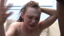 托里布莱克与她的护送有激烈的性关系